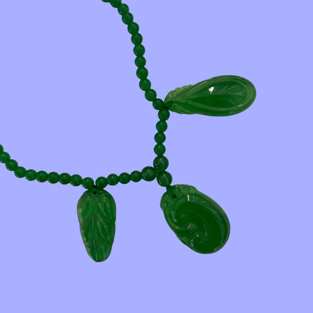 Green Beaded Necklace Leaf Pendant Statement Jewelry - Jade Style Chinese
